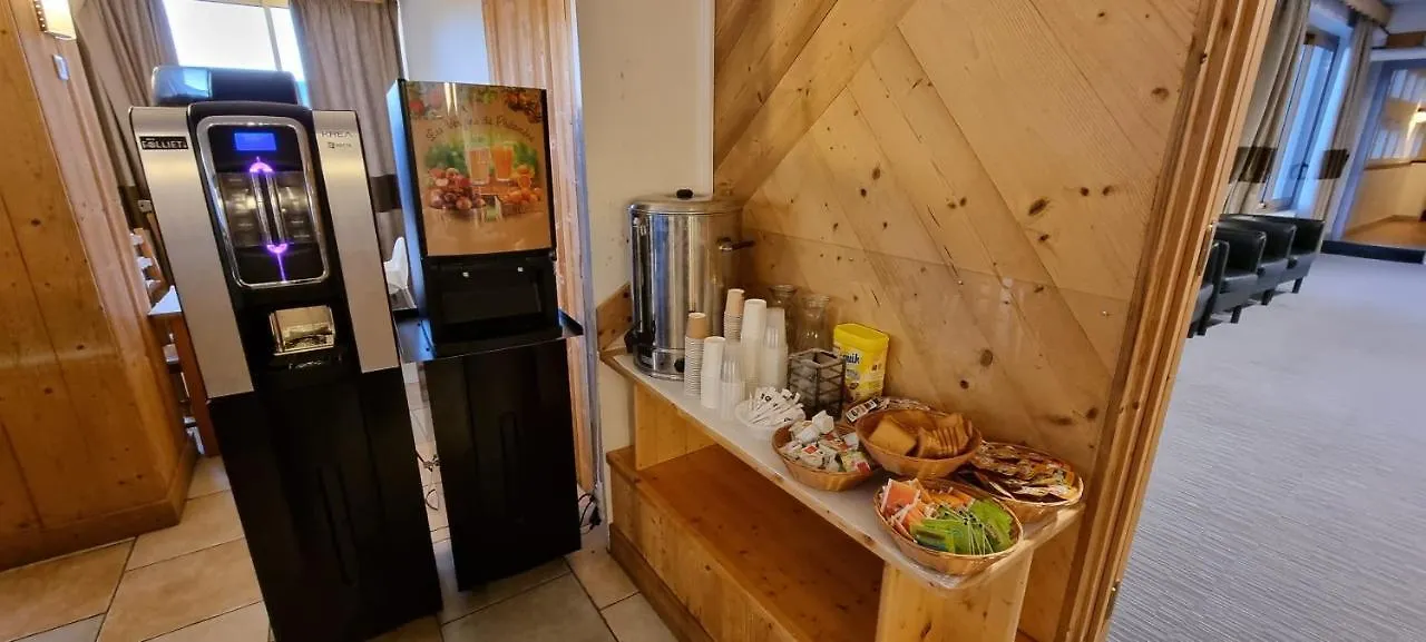 Hotel La Belle Aurore Alpe d'Huez 4*,  France